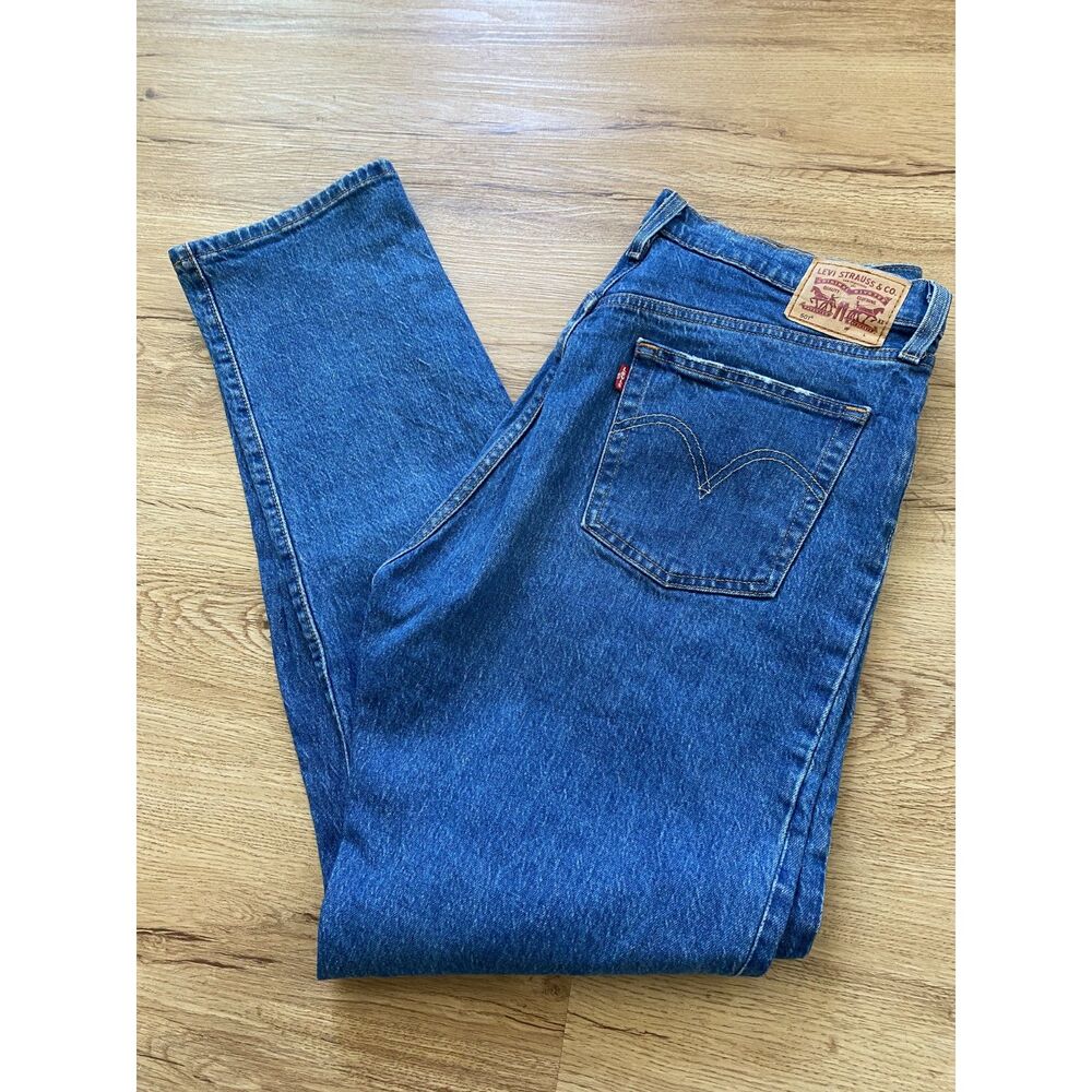 Levi's Women's 501 Original Fit High Rise Button Fly Straight Jeans 32x32